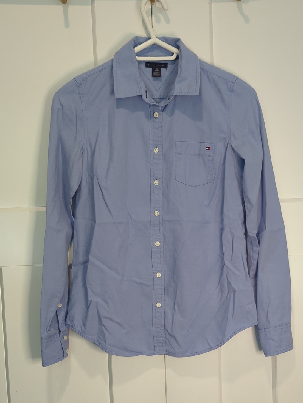 Tommy Hilfiger Women's Blue Chambray Long Sleeve Button Down Shirt Size XS